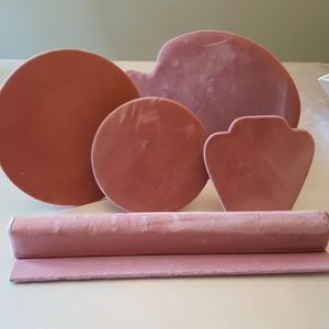 Display Jewelry, Beautiful Pink Velvet Pieces